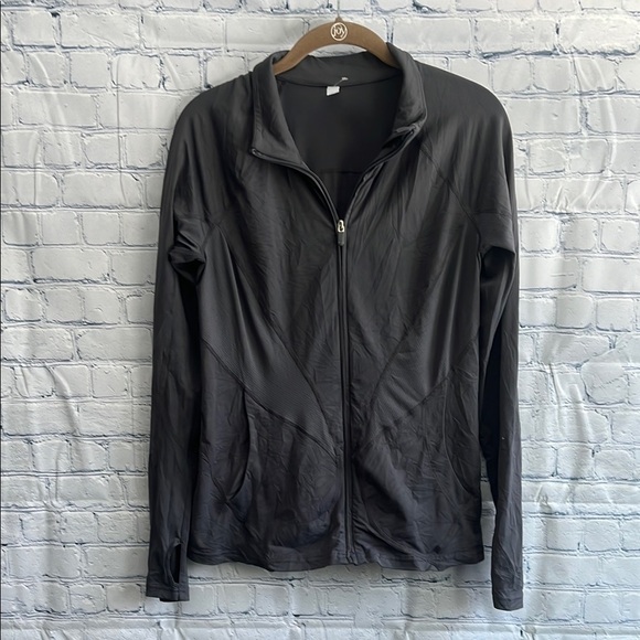 GAP Women's gray athletic zip up‎ top women’s size medium - Picture 1 of 3